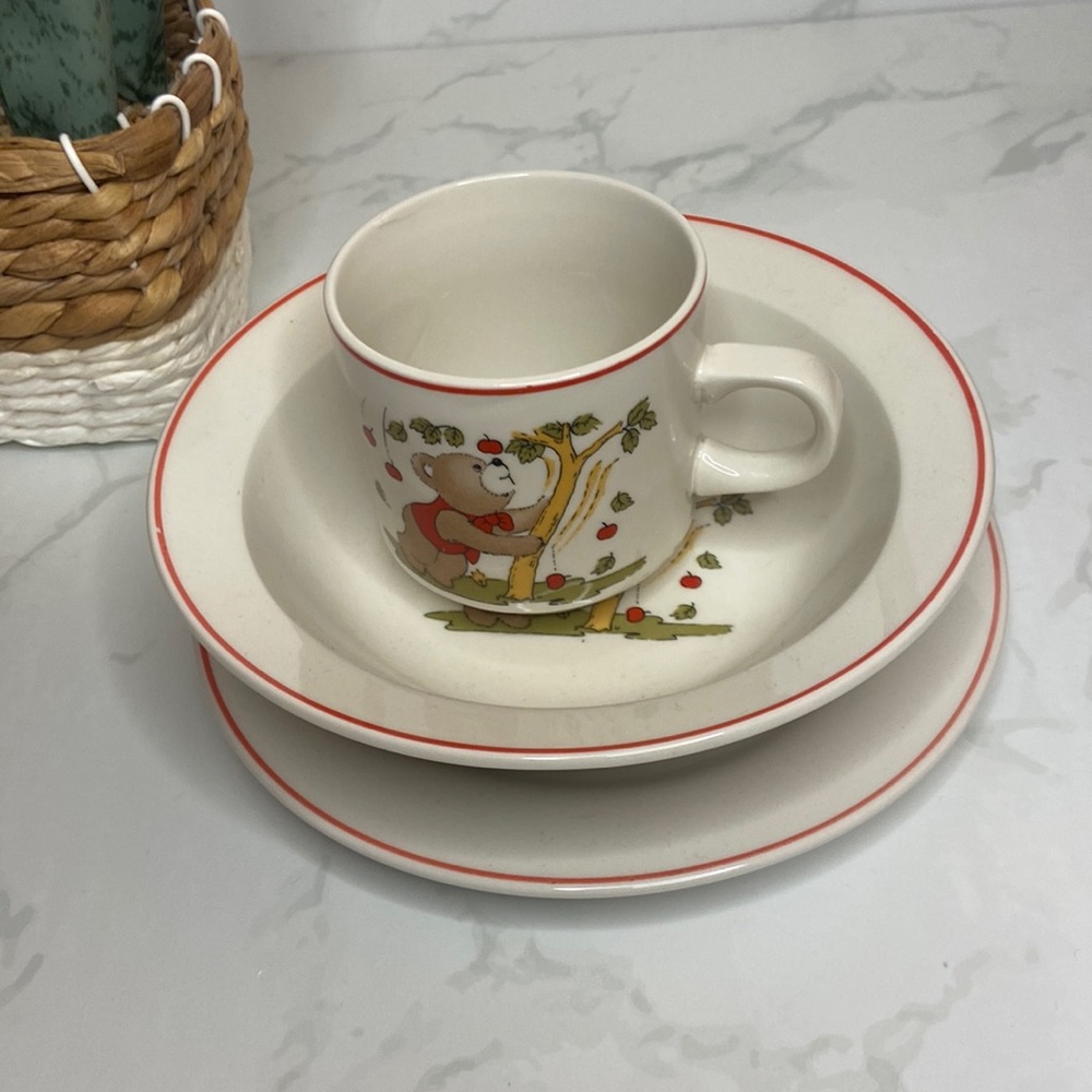 Vintage Children's Dinnerware 3pc Mason Bear Monarch China 1982 Plate Bowl Mug
